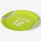 Personalisiertes Tennis mit Namen & Alter Pappteller (Schrägansicht)