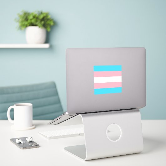 Personalisiertes Transgender-Flag Aufkleber (Laptop auf Schreibtisch)