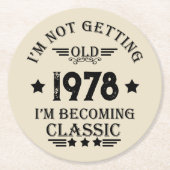 Personalisiertes Vintages Geburtstagsgeschenk schw Runder Pappuntersetzer (Vorderseite)