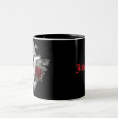 Personalisiertes Vintages Herz mit gothischen rote Zweifarbige Tasse (Mittel)
