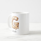 Personalisiertes Weihnachts-Gingerbread-Monogramm Kaffeetasse (Vorderseite Links)