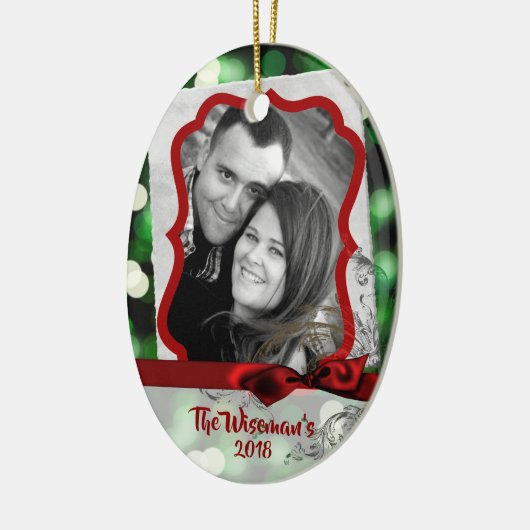 Personalisiertes Weihnachtsgrün Bokeh FOTO Ornamen Keramik Ornament (Links)