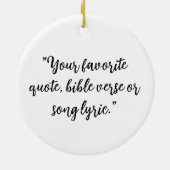 Personalisiertes Weihnachtskalligraphieangebot Keramik Ornament (Hinten)