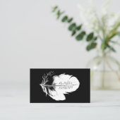 Personalisiertes weißes Federwerk auf schwarz Telefonnummerkarte (Stehend Vorderseite)