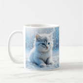 Personalisiertes weißes Kitten im Schnee Kaffeetasse (Links)