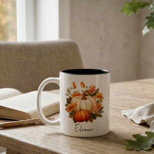 Personalisiertes weißes Kürbis-Herbstblumengeschen Zweifarbige Tasse