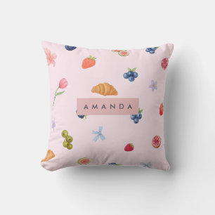 Personalisiertes Whimsical Croissant & Berry Patte Kissen