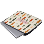 Personalisiertes Whimsical Karottenbeet Rustikal Laptopschutzhülle (Vorne Knopf)