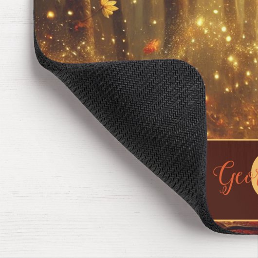 Personalisiertes Whimsisches Goldenes Waldland Mousepad (Ecke)