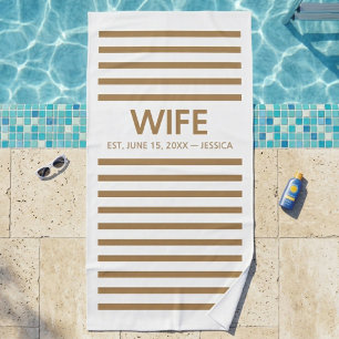 Personalisiertes Wifey & Hubby Est. 2026 Strandtuc Strandtuch