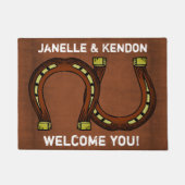 Personalisiertes "Willkommen" mit zwei Hufeisen Fußmatte (Vorderseite)