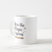 Personalisiertes Wo die Magie geschieht Kaffeetasse (Vorderseite Links)