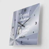 Personalisiertes Zitat aus der Bibliothek Quadratische Wanduhr (Winkel)