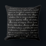 Personalisiertes Zitatgedicht Kissen<br><div class="desc">Passen Sie dieses Kissen mit Ihrem Lieblingszitat,  Gedicht oder Hochzeitsgelübde an. Ein besonderes Geschenk,  das das Herz für die kommenden Jahre wärmen wird.</div>