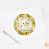 Personalize: "Happy Birthday" Gold Textured Runder Aufkleber (Umschlag)