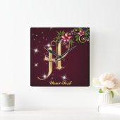 Personalize Monogram H Wall Clock Quadratische Wanduhr (Zuhause)