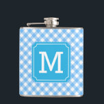 Personalize Stylish Baby Blue Gingham Monogram Flachmann<br><div class="desc">Stilvolle mit Monogramm Flasche mit einem Baby-Blue Gingham-Muster. Es ist ein großartiges personalisiertes Geschenk. Personalisieren Sie es, indem Sie den Platzhalter-Text ersetzen. Für weitere Optionen, wie zum Beispiel den Schriftart zu ändern und seine Größe, klicken Sie auf die Schaltfläche "Anpassen". *Bitte beachten Sie, dass das Zazzle-Wasserzeichen, das in der Zoomvorschau...</div>