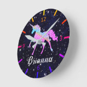 Personalize Your Colorful Unicorn Runde Wanduhr (Winkel)