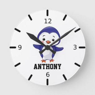 Personalize Your Own Baby Penguin Runde Wanduhr