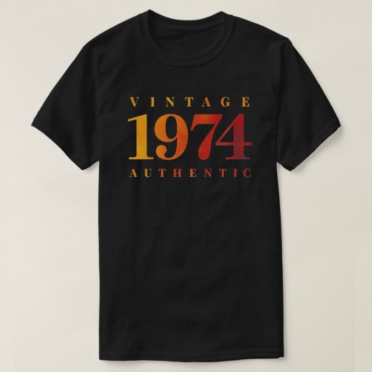Personalized 1974 Print, Retro Inspired Birthday T-Shirt (Design vorne)
