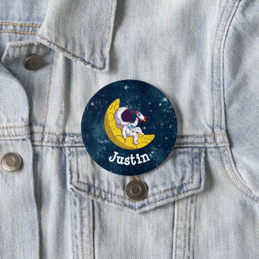 Personalized Astronaut on Moon with Rocket Button (Beispiel)
