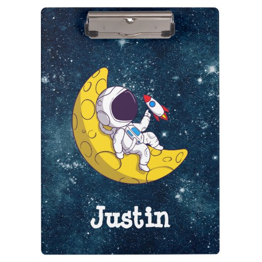 Personalized Astronaut on Moon with Rocket Klemmbrett (Vorderseite)