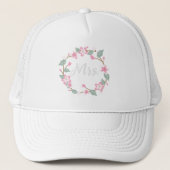 Personalized Baseball Cap - Floral Wreath Design Truckerkappe (Vorderseite)