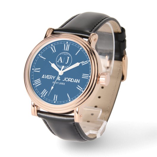 Personalized Blue Roman Numeral Luxury Custom Gift Armbanduhr (Winkel)