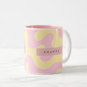 Personalized Blush Pink and Pastel Yellow Abstract Zweifarbige Tasse (VorderseiteRechts)