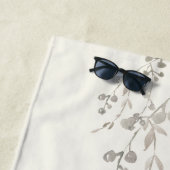 Personalized Botanical Watercolor Monogram Ivory Strandtuch (Beispiel)