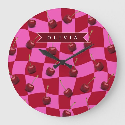 Personalized Cherry Gingham Retro Custom Name Große Wanduhr (Vorderseite)