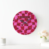 Personalized Cherry Gingham Retro Custom Name Große Wanduhr (Zuhause)