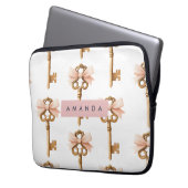 Personalized Coquette Pattern Gold Key & Pink Bow Laptopschutzhülle (Vorderseite Links)