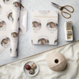 Personalized Cream Class of 2026 Photo Grad  Geschenkpapier