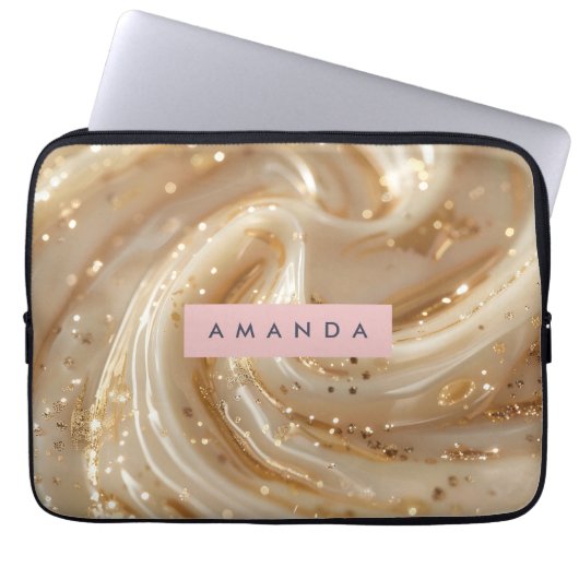 Personalized Creamy Caramel Gold Swirl Elegant  Laptopschutzhülle (Vorderseite)