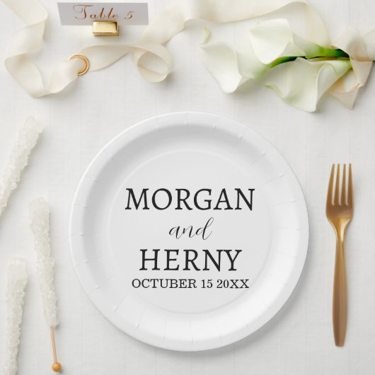 Personalized Custom Name Stylish Minimal Wedding Pappteller (Hochzeit)