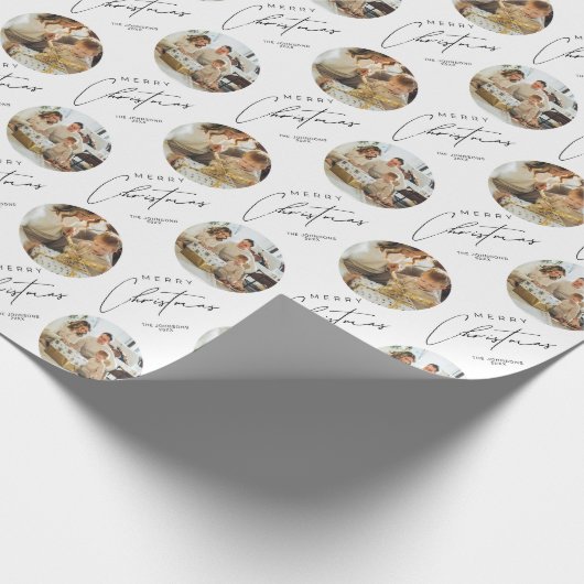 Personalized Cute Elegant Family Photo Christmas Geschenkpapier (Ecke)