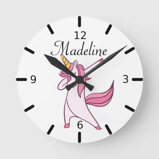 Personalized Dabbing Unicorn Runde Wanduhr (Vorderseite)