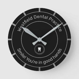Personalized Dentist Office l Motto tagline black Runde Wanduhr