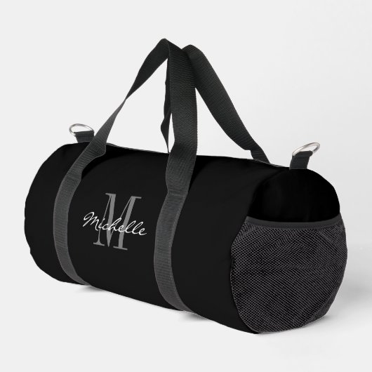 Personalized duffle bag with elegant monogram (Rechte Ecke)