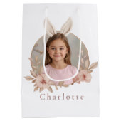 Personalized Easter Bunny Photo Gift Bag Mittlere Geschenktüte (Rückseite)