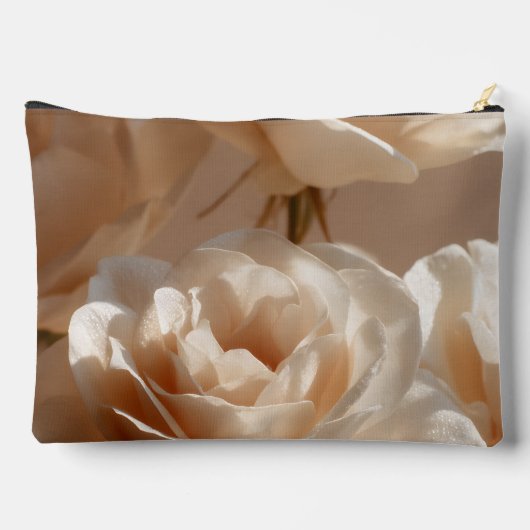 Personalized Elegant Blush Cream Roses Floral  Zubehörtasche (Rückseite)