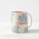 Personalized Elegant Charming Squirrel Pattern Zweifarbige Tasse (VorderseiteRechts)