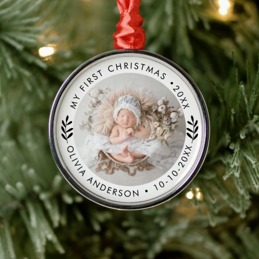 Personalized Elegant First Christmas Baby's Photo Ornament Aus Metall (Baum)