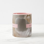Personalized Elegant White Peony Bloom Zweifarbige Tasse (Mittel)