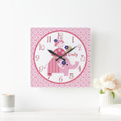 Personalized Ellie/Ella Elephant Stacked Clock Quadratische Wanduhr (Zuhause)