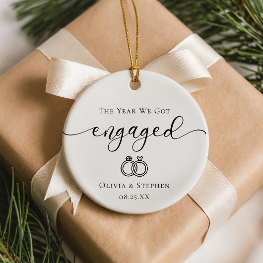 Personalized Engaged Line Art Custom Names Date Keramik Ornament
