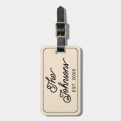 Personalized Family Name in Elegant Script Beige Gepäckanhänger (Vorderseite vertikal)