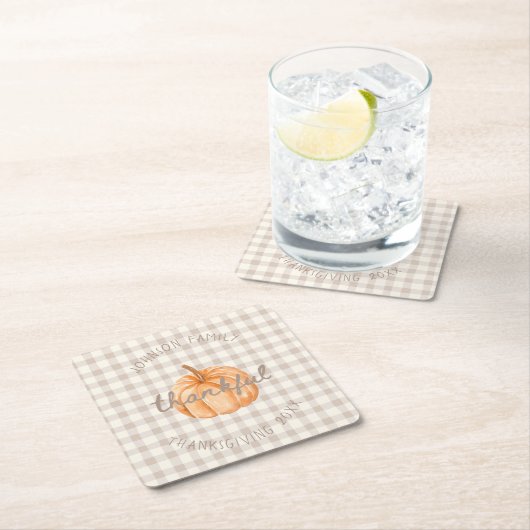 Personalized Family Name Thankful Neutral Gingham Rechteckiger Pappuntersetzer (Vor Ort)