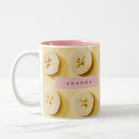 Personalized Fun Banana Slice Yellow Zweifarbige Tasse (Links)